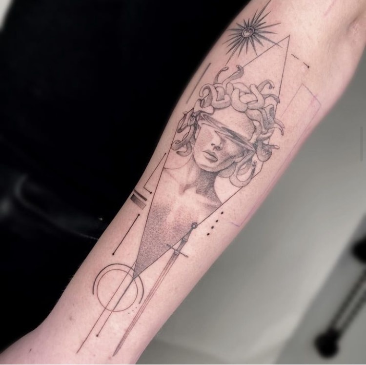 Mirella - zdjęcie pracy nr. 1